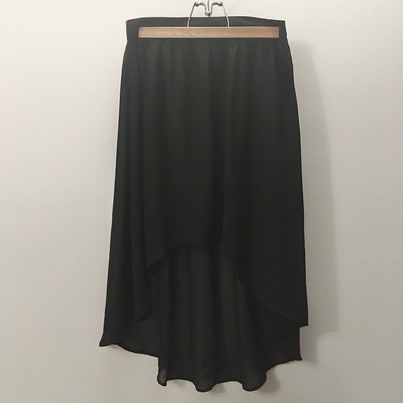 2 for $20 ⭐️ Black Sheer High Low Skirt 🖤 - Picture 1 of 1